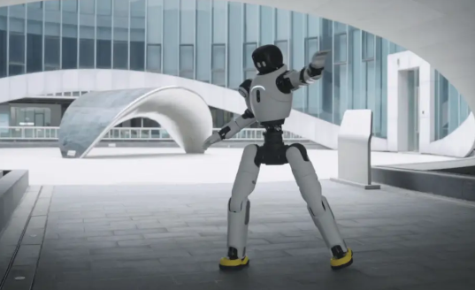 智元推出“灵创”平台，机器人内容创作迎来“零门槛”时代